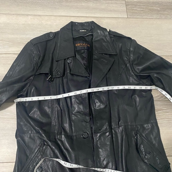 Seville Black Leather Trench Coat Size 44R - Picture 15 of 15